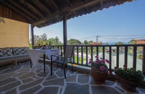 Maistros Holiday Home - Photo 8