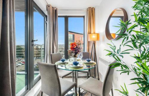 Orient CityView with FreePark and Netflix - Photo 27