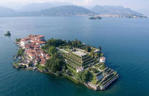 Lake view, Pool, near beach, Pinball, Darts Arcade - Photo 51