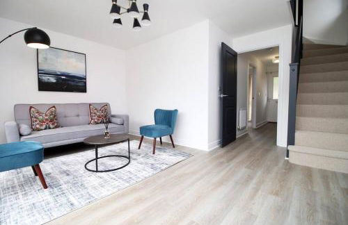 Modern and Cosy 3 Bed House Close to Cardiff City Centre perfect for Family Relocations, Contractors & Groups by Gurkha Stay with Free Parking and Wifi - Foto 30