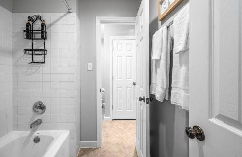 Cozy on Ger Maine St 1 Mile From Downtown Apex - Foto 27