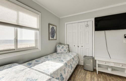 Ocean Isle Beach Condo with Balcony Steps to Shore! - Foto 20