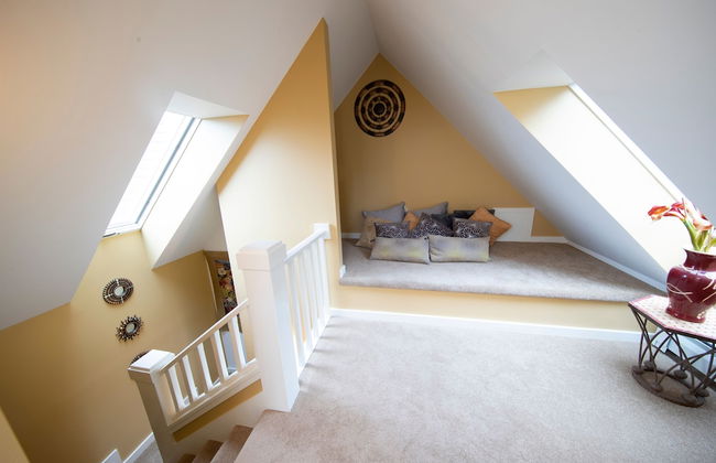 Luxury 6br Solitude Ge- Indoor Bball Court, Private Tub 6 Bedroom Home by RedAwning - Foto 3