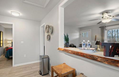 The Twisted Maple - Dogs Stay Free! - Foto 15