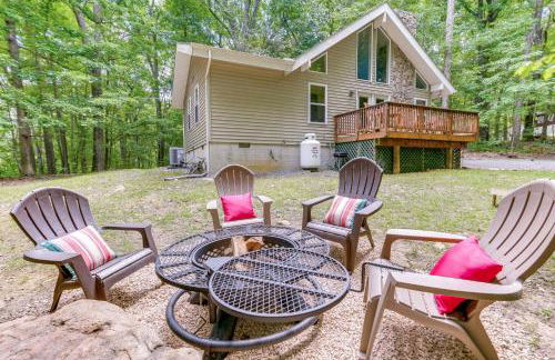 Cabin with Deck and Screened-In Porch in New Market! - Foto 1
