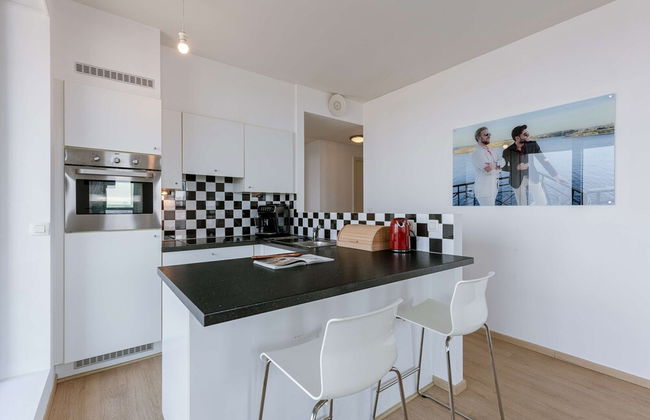 Stylish two Bedroom Apartment in Antwerp - Photo 12