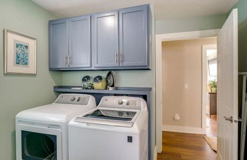 Hike, Fish and Golf Waterfront Gem on Camp Lake! - Foto 18