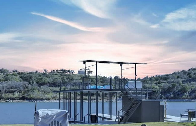 Lakefront Paradise With Firepit - Photo 1