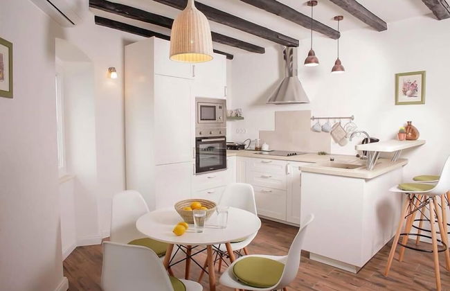 A&E Apartment - Near Cathedral of St James - Foto 9