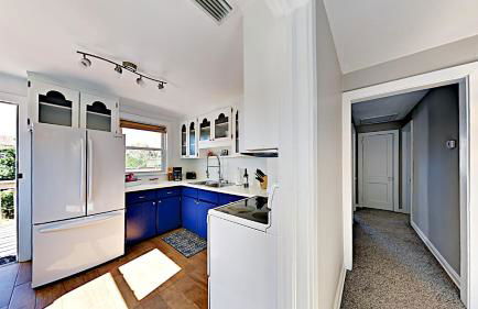 Seas the Day - 4 blocks to the beach, restaurant, and bar district - great deck and outdoor space!! - Foto 29