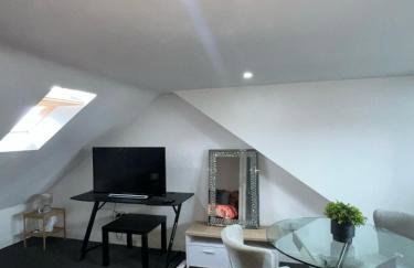 Modern Studio Flat In A Guest House In Basildon - Foto 11