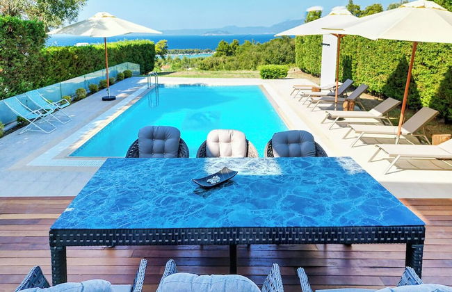 Luxurious 4-bedroom Villa Anya With Private Pool in Kassandra, Halkidiki - Foto 35