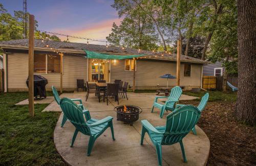 ATLAS - Whole House - 5BR 2BA - Hot Tub - Game Rooms - Theater - Fenced Backyard - Foto 35