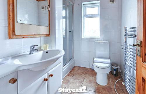 Large 6BR Manchester House Free Parking & WiFi - Foto 7