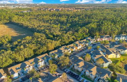 Familiar Retreat with Resort Access Near Disney - Foto 34