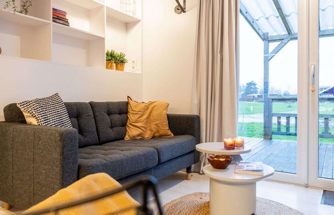 Chalet in Friesland Near Alde Feanen Park - Foto 3