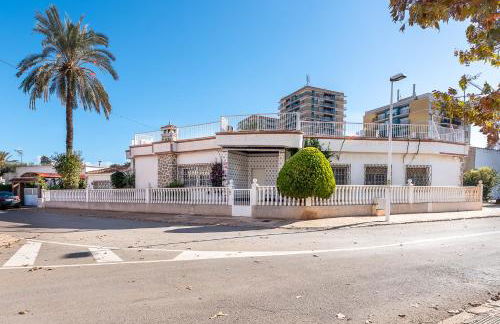 Chalet en el Mar Menor (Cartagena) con Piscina Privada y 4 dormitorios - Foto 19