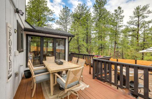 Wraparound Deck and Poker Room Cabin in Munds Park - Foto 24