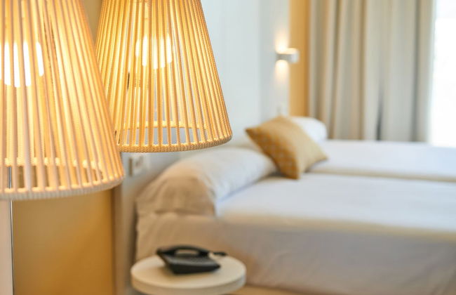 Protur Vista Badía Aparthotel - Photo 6