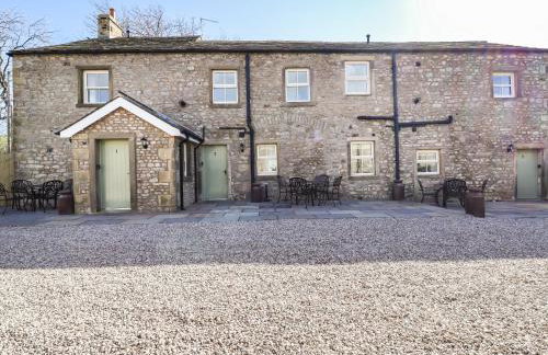 3 Hull House Cottage - Photo 2