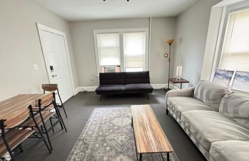 COZY Apartment in DC 2BR with Parking - Foto 5