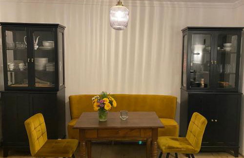 3 Bed Cottage - Sleeps 6 - Parking - Wifi - Foto 8