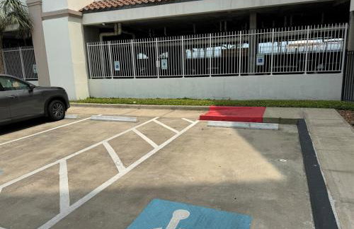 XL Terrace, Lazy River, I-O Pools, Game Room, Spa, Beach, Luxury 2-2 Penthouse! - Foto 43