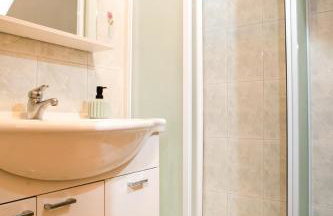 Adorable Holiday Home With Pool and Terrace - Foto 69