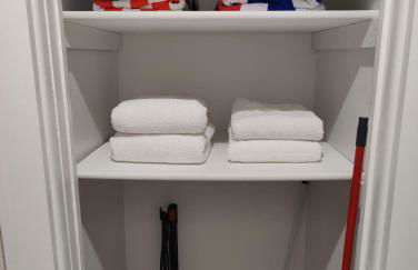 Spacious Upadated 2 King Beds Pets Welcome With Large Private and Fenced Yard Minutes to Beaches - Foto 33