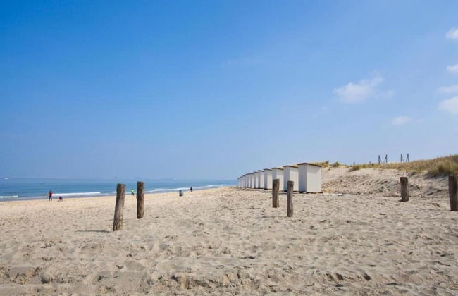 Bungalow in Zeebad Near the Beach - Photo 40