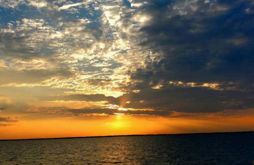 Enjoy Our Lakefront Paradise - Foto 47