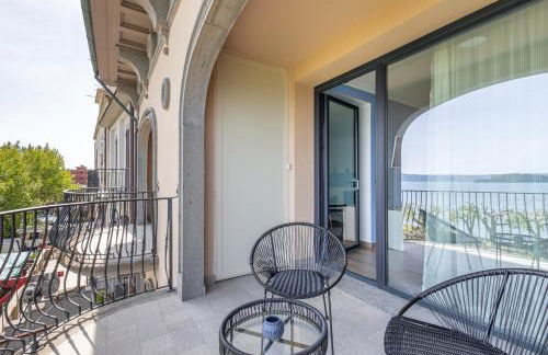 Casa Vacanze Maddalena - Palazzetto sul Lago - Diamante Blu - Foto 37