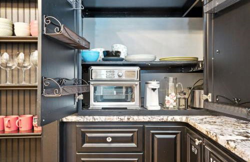 Stylish 4BR Getaway Sleeps 8 Prime Raleigh Location - Foto 4