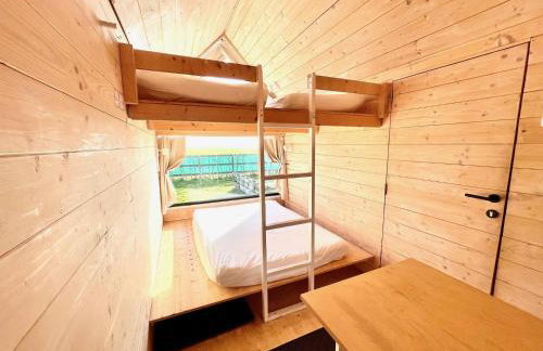 Lushna 2 Petite at Lee Wick Farm Cottages & Glamping - Foto 6