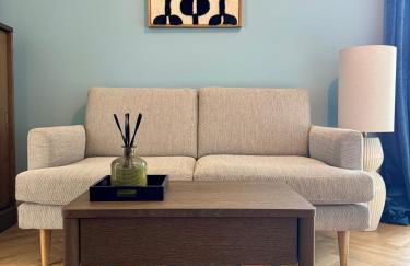 CLS Moderne City-Wohnung Hamburg mit Smart-TV, Nespresso Maschine inklusive Kapseln, Blick über Hamburg, Cafe im Haus, Bus gegenüber, Flex Check-In - Foto 14