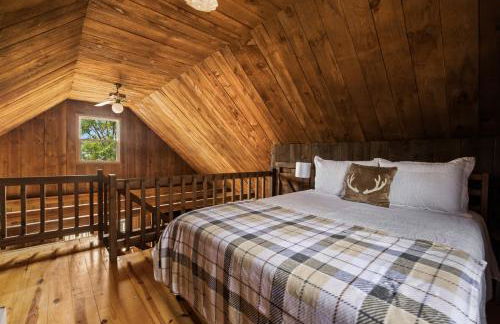 Cabin w Fireplace Fire Pit Grill & Games - Foto 24