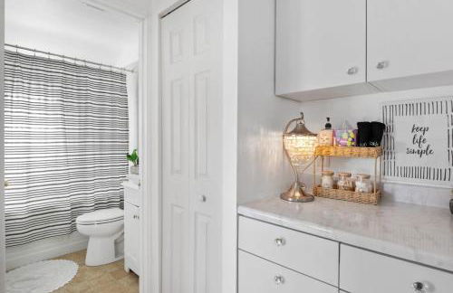 Stylish & Bright 4BR - Close To Whitworth - Foto 29