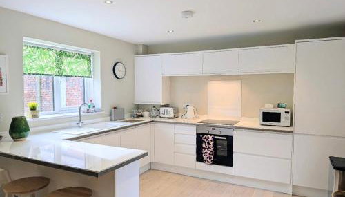York Stay Stylish 2-Bedroom House, parking - Foto 5, stove, toaster