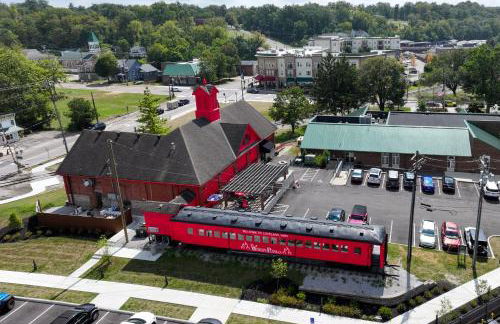 1 Block to Loveland Bike Trail The Frog Man Inn - Foto 30