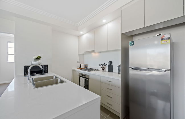 Modern and Spacious Resort-Style Home - Foto 5