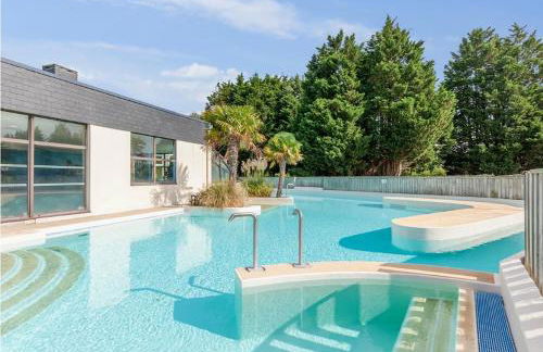 Cottage avec Parking gratuit - piscine et jeux - Foto 14