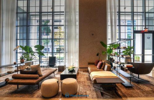 Apartment in New Luxury Condo in Downtown - Photo 74