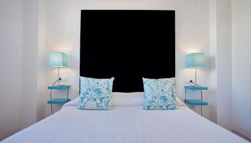 Denia Deluxe Beach & City - Photo 2