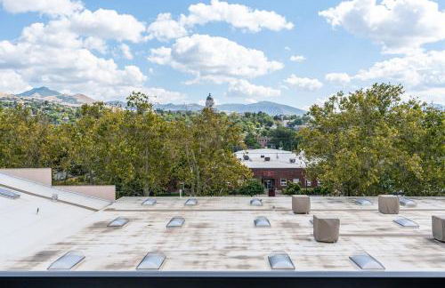 Designer 1BR with Pool and Htub - Foto 31