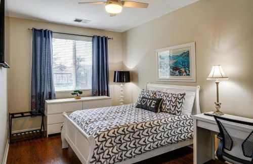 BBQ Ready Home 7 Mi to The Park at River Walk - Photo 31