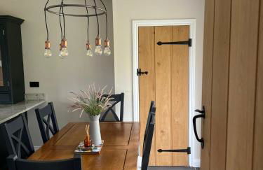 Fallow View - Luxury Countryside Cottage - Photo 2