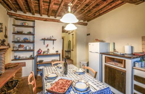 Nice Home In Borgo A Mozzano With Wifi - Foto 14