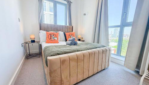 Lux 3-Bedroom Penthouse in Battersea with 3 Private Balconies near Clapham , Nine Elms by Staylio London - Foto 2, towels, wardrobe, heating, Other