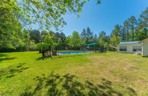Private Pool and 3BR Family Fun Home with Gazebo - Foto 21