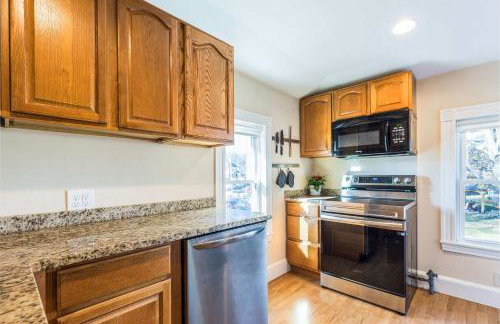 Richards Retreat Walk to Downtown Washer-Dryer - Foto 17